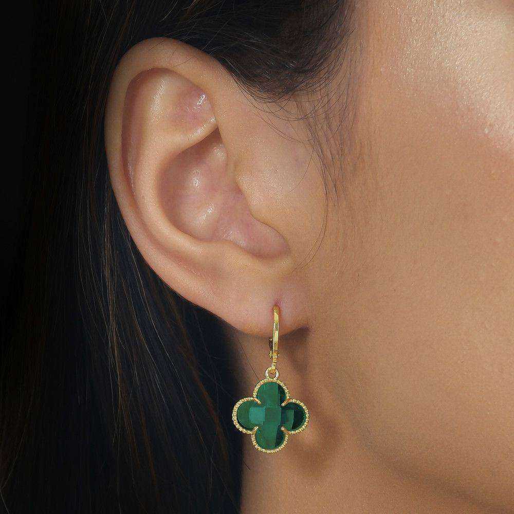 Brinco Dourado de Trevo com Zircônia Verde - Galeria
