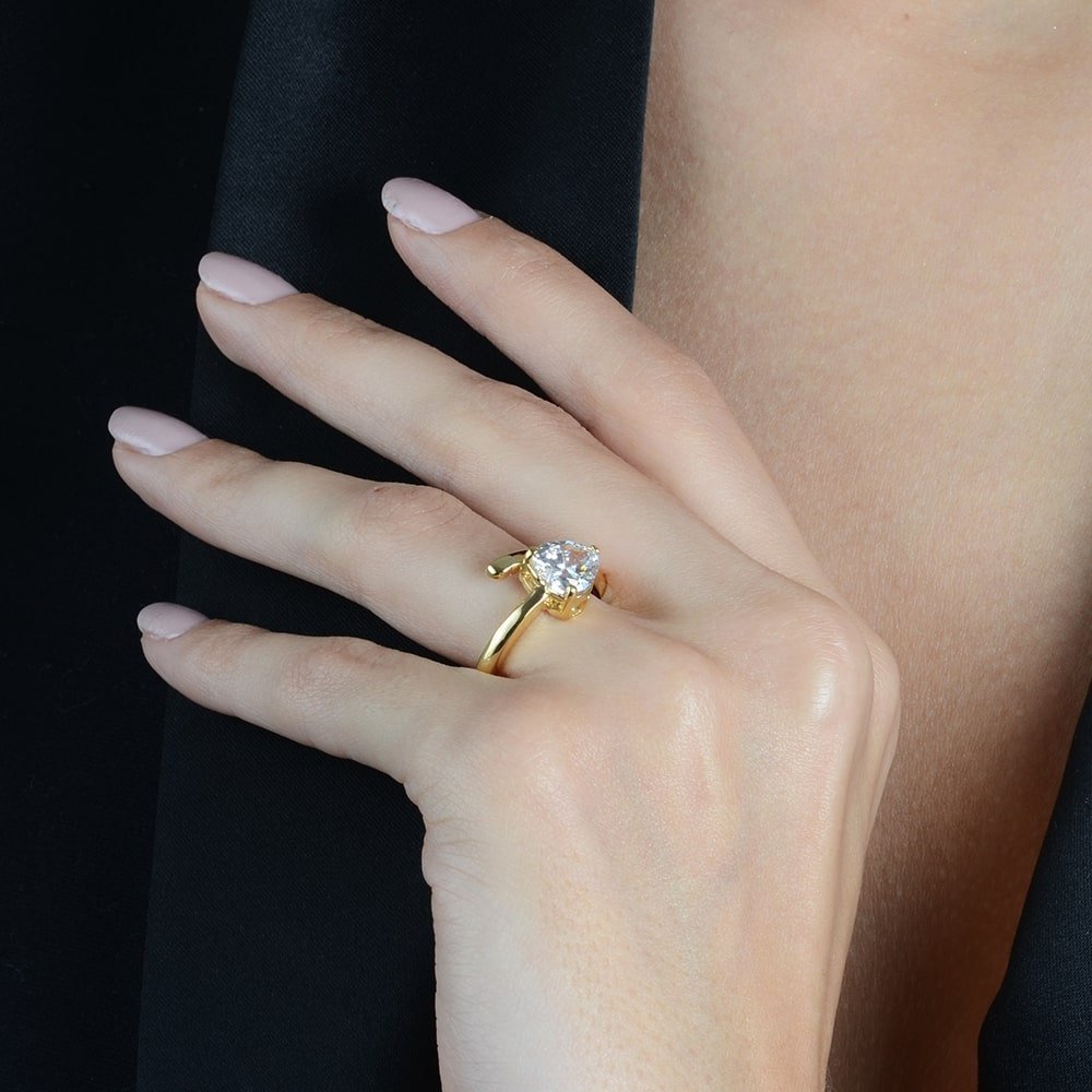 Anel Solitário Coração com Zircônia Banhado a Ouro 24K